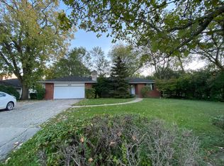 4181 Lake Cook Rd, Northbrook, IL 60062