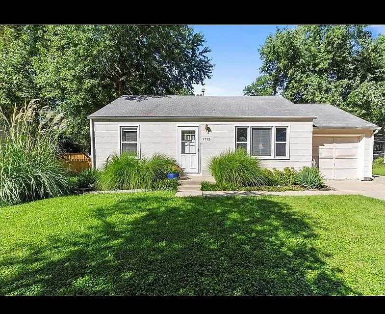 Conser St, Overland Park — Photo 2