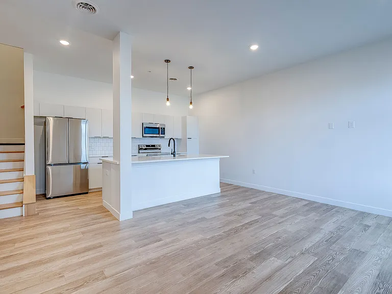 34 McDowell St — Photo 9