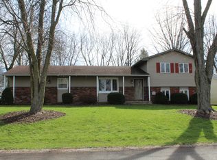 509 Carol Ave, Le Roy, IL