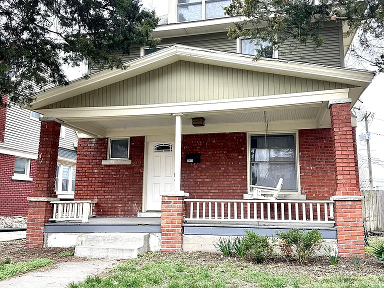 4241 Genessee St — Photo 3