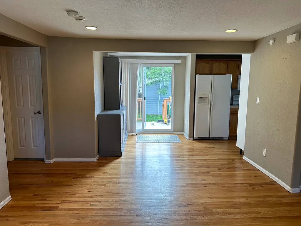 4 bed, 1640 sqft, $3,295 — Photo 4