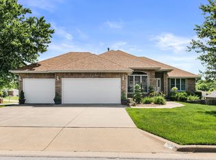 1912 N 22nd St, Ozark, MO 65721