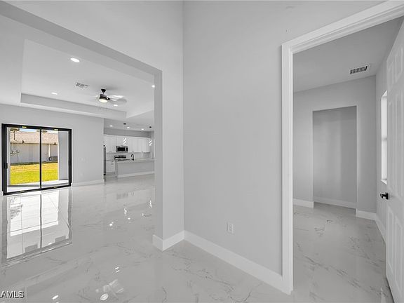 4th image of 1400 NW 1st St