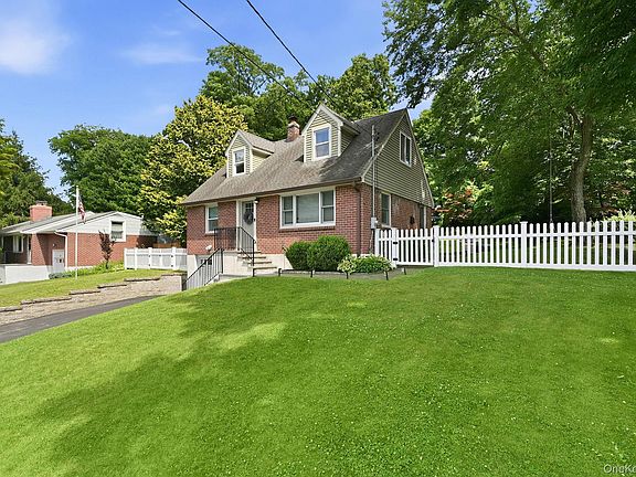 2nd image of 12 Logwynn Lane