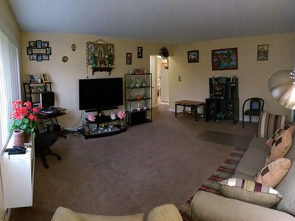 5th image of 1003 Argyle St APT 1A