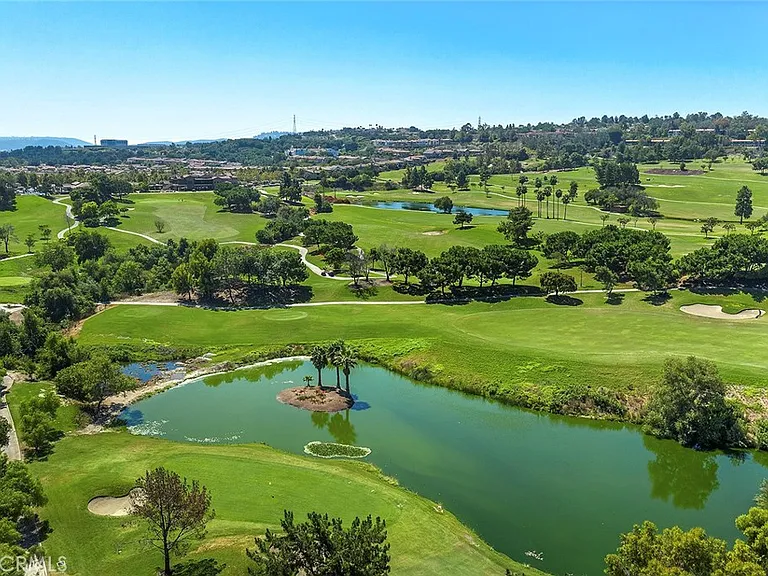 11 Golf Dr — Photo 43