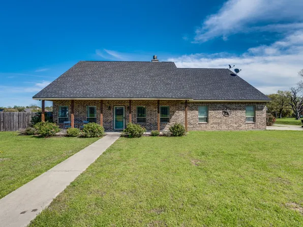 222 Carroll St, Teague, TX 75860