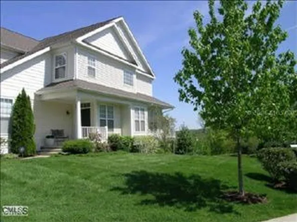 56 Faith Ln, Danbury, CT 06810