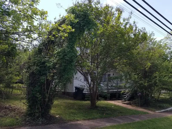 512 W Leyda Avenue, West Plains, MO 65775