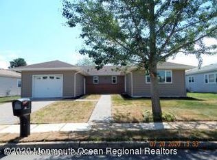 68 Hyannis St, Toms River, NJ 08757
