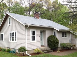 4 Goodrich Pl, Sharon, MA 02067