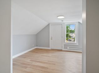 125 Strawberry Hill Ave #3, Stamford, CT 06902