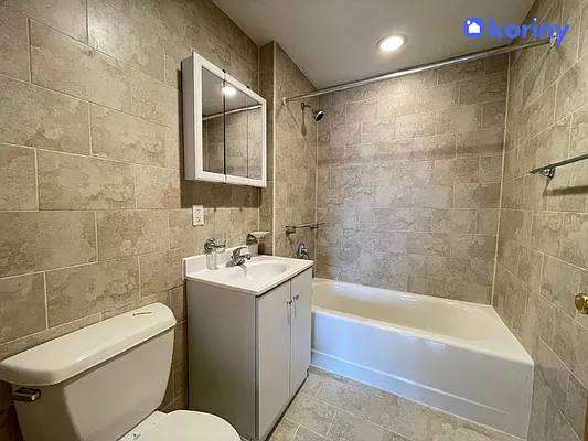 Rented by Koriny NYC LLC | media 19