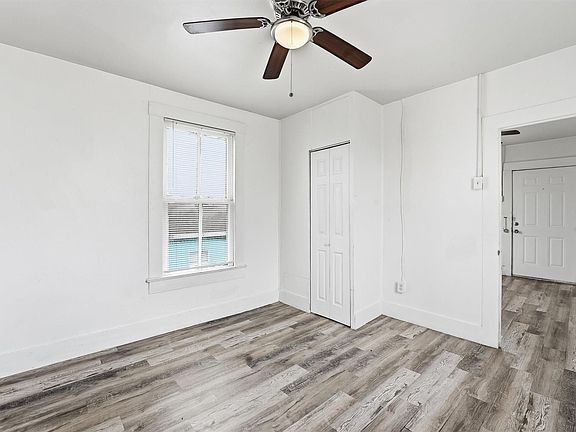 5th image of 3913 Winnie St