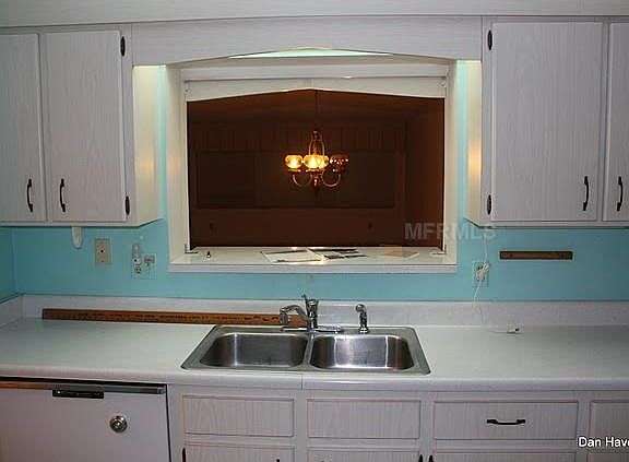 4th image of 100 Bluff View Dr APT 305A
