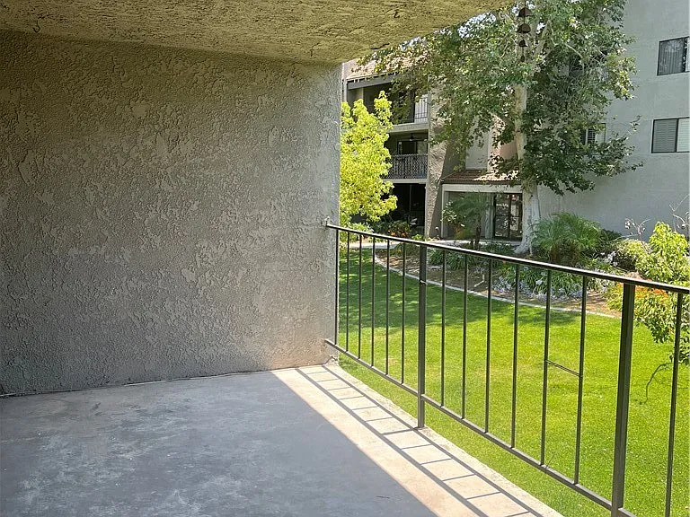 234 E Fern Ave #106 — Photo 22