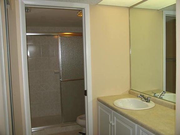 5th image of 2619 SE 19th Ct #106-B