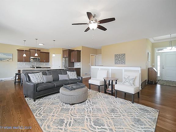 5th image of 9790 Meadow Rose Ln