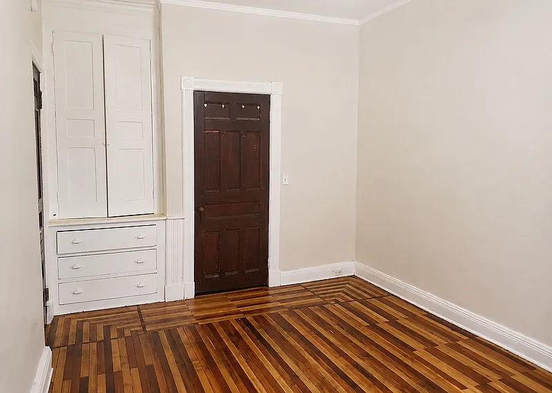 2 bed, 1.0 bath, $1,525 — Photo 3
