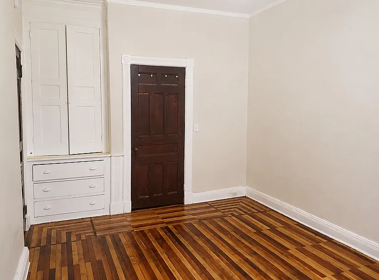 120 S Lake Ave #1 — Photo 3
