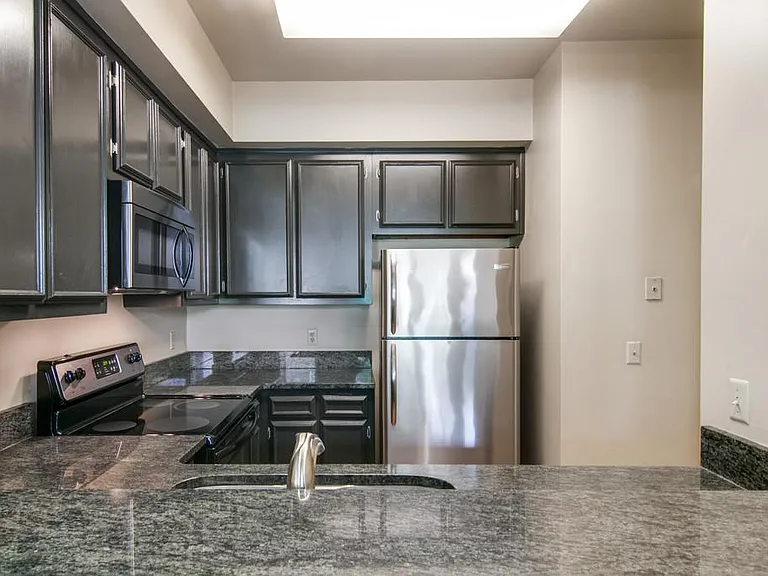2110 Portland Ave #104 — Photo 7