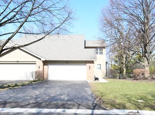 568 Shagbark Dr, Elgin, IL 60123
