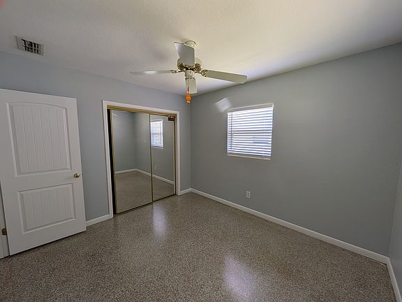 5th image of 1017 18th St SW