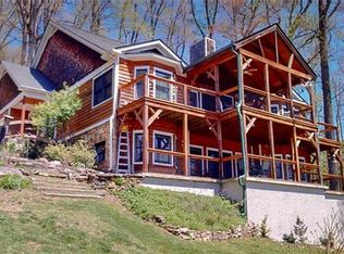 141 Churchill Downs Dr, Fairview, NC 28730