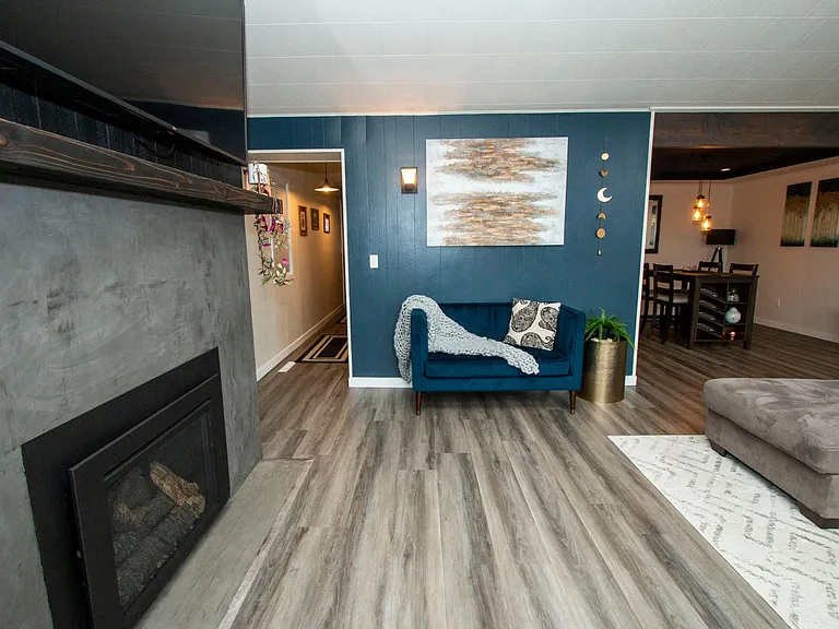 542 W 19th Ave — Photo 3