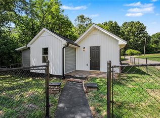 607 Truman St, Eden, NC 27288