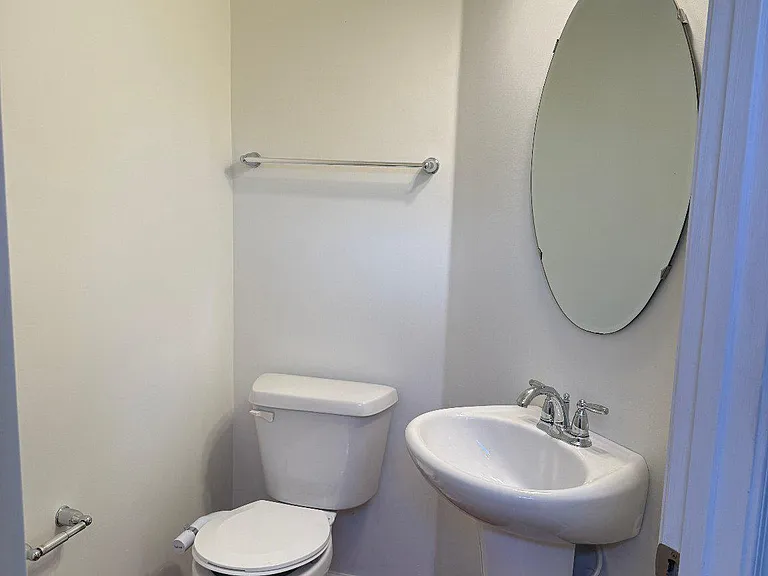 7581 Taunton Ct — Photo 43