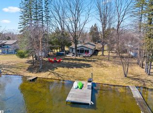 602 Green Acres St, Bellaire, MI