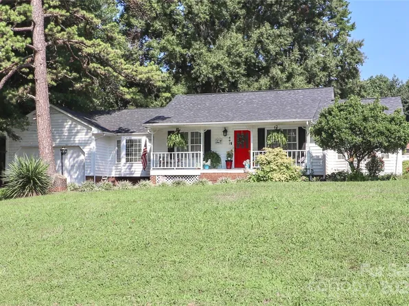 497 Canvasback Rd, Mooresville, NC 28117