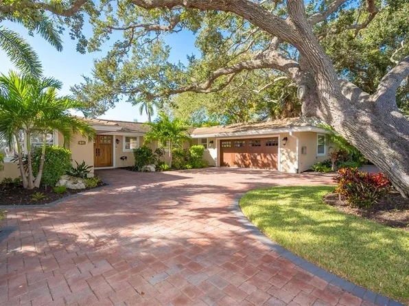 638 Waterside Way, Sarasota, FL 34242