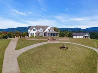 158 Glassy Rd, Landrum, SC 29356