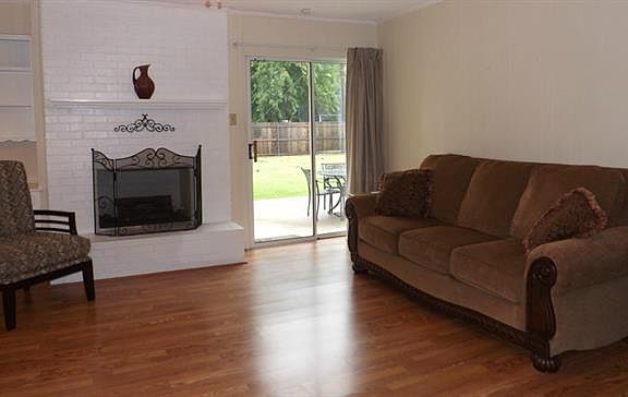4th image of 101 Vassar Ct