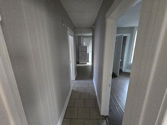 3rd image of 1229 E 71st St