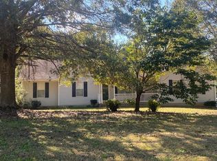 403 Victoria Place Dr, Locust Grove, GA 30248