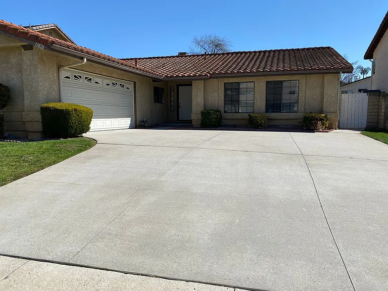 13826 Christian Barrett Dr — Photo 1