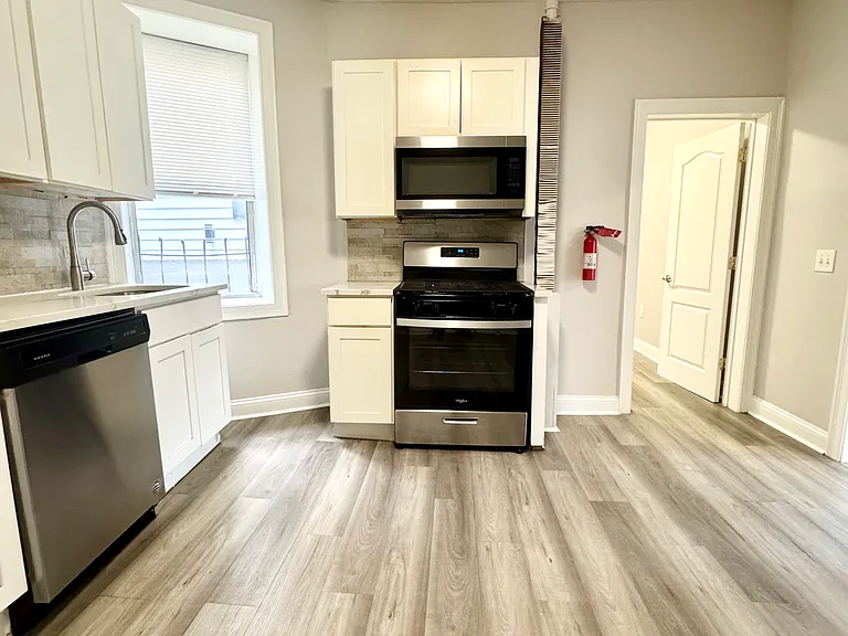6119 Park Ave #1BB — Photo 1