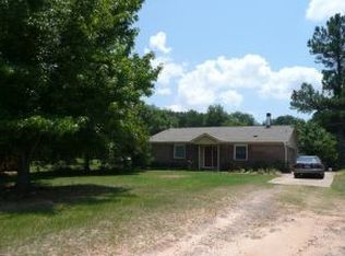 2060 McDade Rd, Hephzibah, GA 30815