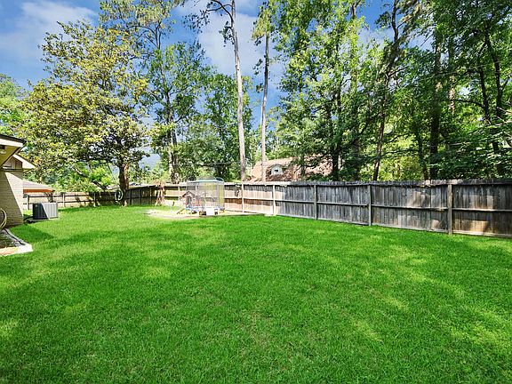 2nd image of 308 Wildwood Ln