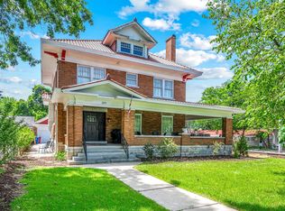 1200 E Walnut St, Springfield, MO 65802