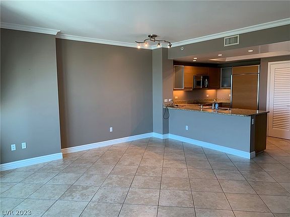 2nd image of 322 Karen Ave Unit 1805