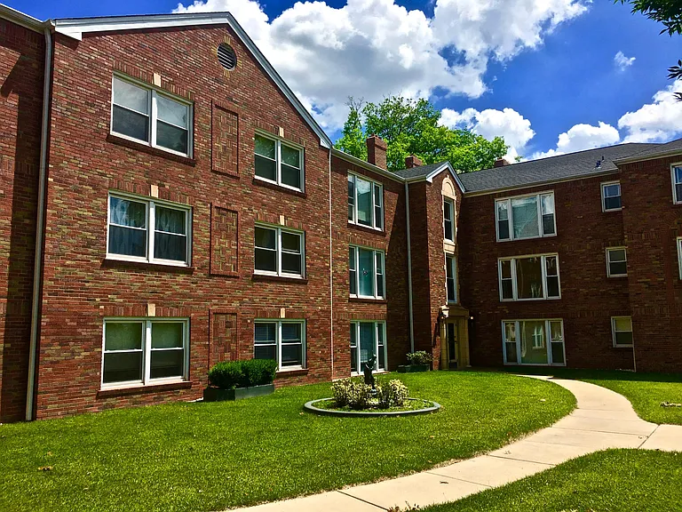 808 S Brentwood Blvd #3B — Photo 9