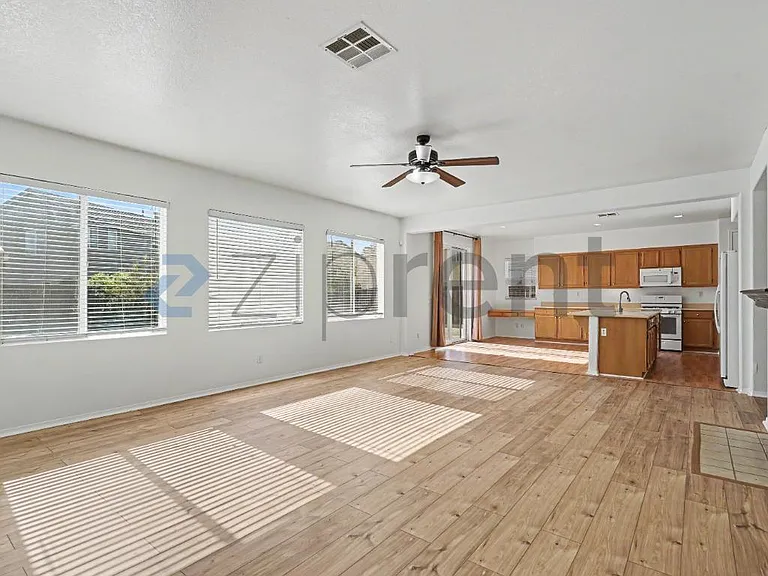 1854 Bankstown Way — Photo 14