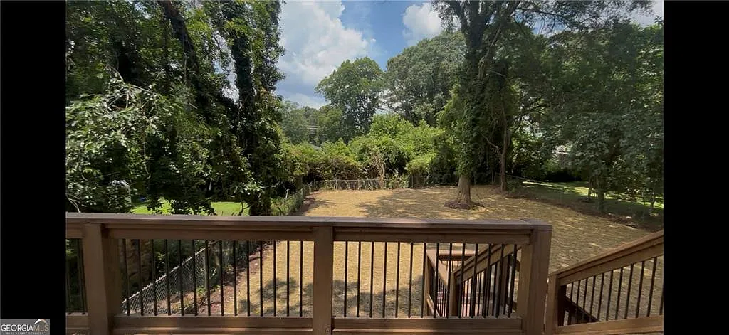 1 bed, 1.0 bath, 1520 sqft, $1,350 — Photo 2