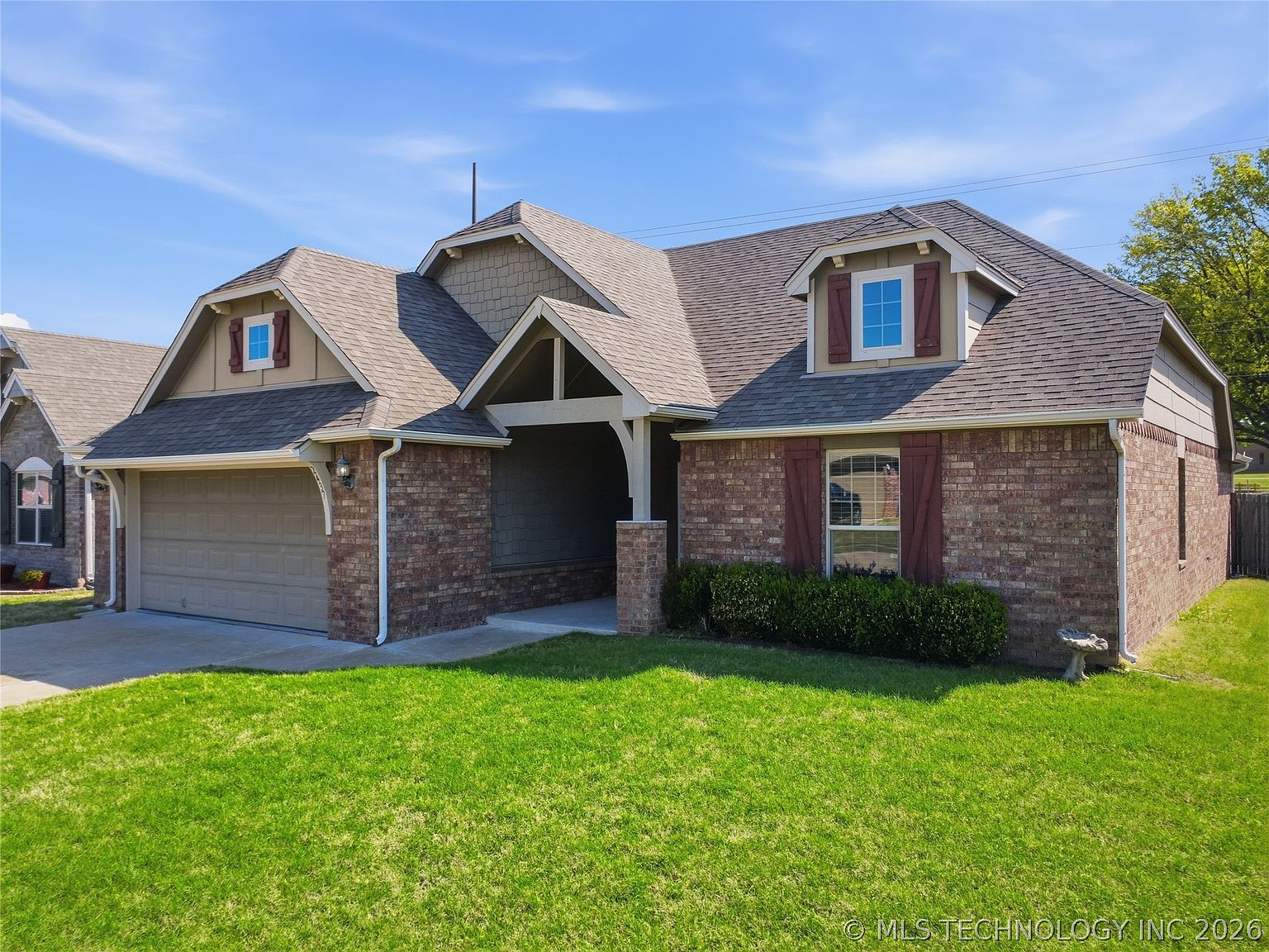 2437 S Maple Ave, Broken Arrow, OK 74012 | Zillow