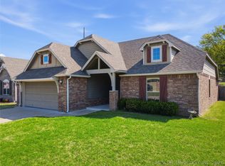 2437 S Maple Ave, Broken Arrow, OK 74012